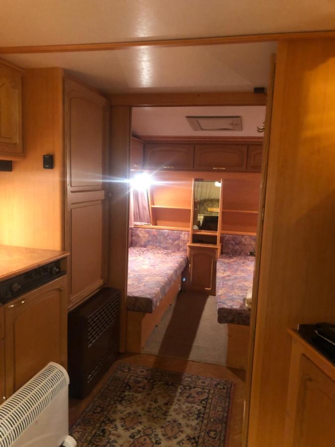 Camping Wohnwagen Standard Шилтах Екстериор снимка